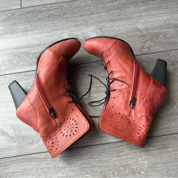 Claudia Laser Cutout Leather Fold Over Cuff Heeled Boots - Picture 9 of 16